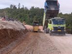 Progres Perbaikan Jalan Longsor Di